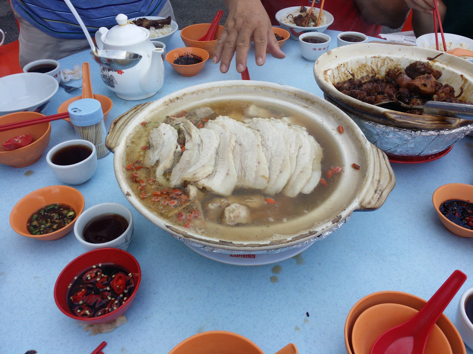 亚山肉骨茶王 5