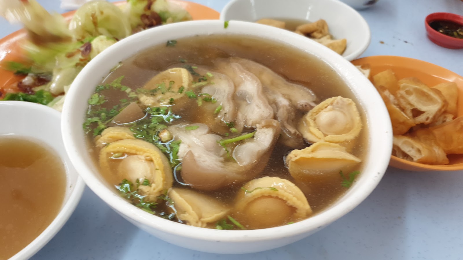 亚山肉骨茶王 6